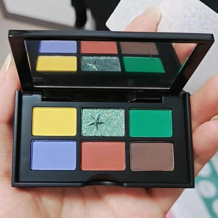 Cold N Wild Dunhuang Six-Color Eyeshadow Palette