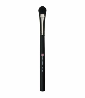 Revolution® Large Fluff Brush